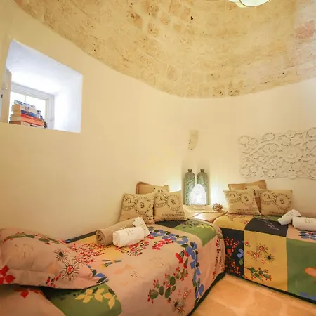 Td Trulli Della Rosatella Typical Trulli With Pool Villa Castellana Grotte