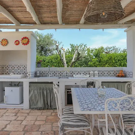 Td Trulli Della Rosatella Typical Trulli W Pool Semesterbostad *