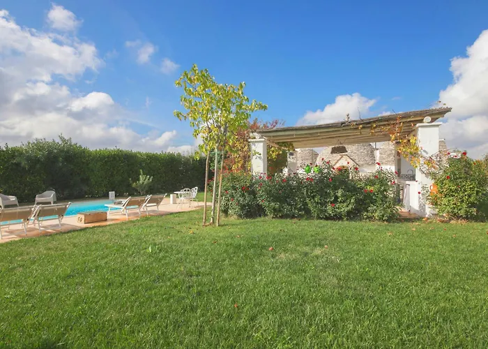 Td Trulli Della Rosatella Typical Trulli W Pool Vila Castellana Grotte