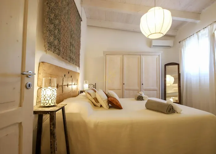 Td Trulli Della Rosatella Typical Trulli W Pool Vila