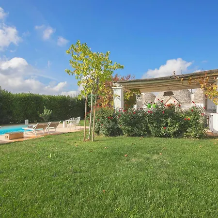 Td Trulli Della Rosatella Typical Trulli With Pool Villa Castellana Grotte
