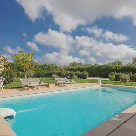 Td Trulli Della Rosatella Typical Trulli W Pool كاستيلانا غروتي